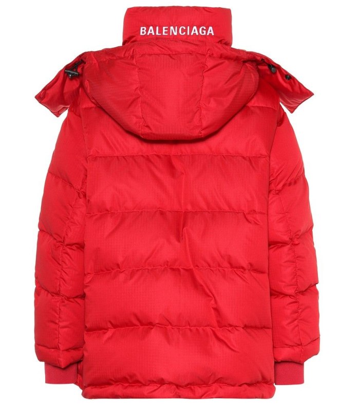 Розовая куртка Balenciaga