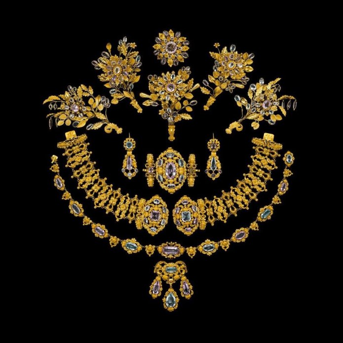 Бриллиантовая Королевская парюра