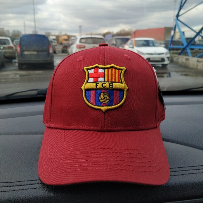 Кепка мужская FCB
