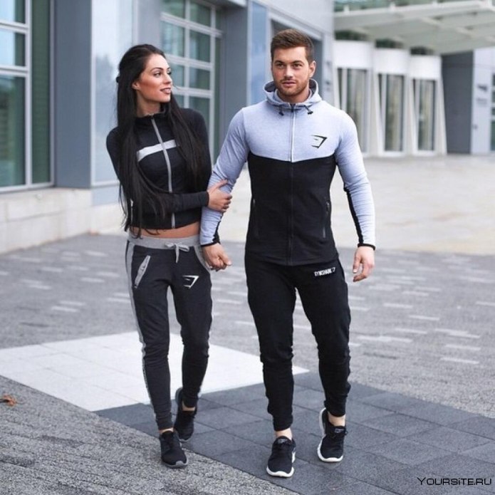 Спортивный флисовый женский костюм Nike