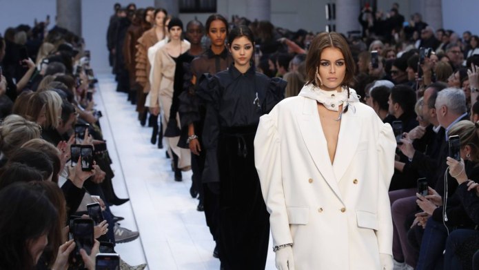 Burberry 2021 осень зима