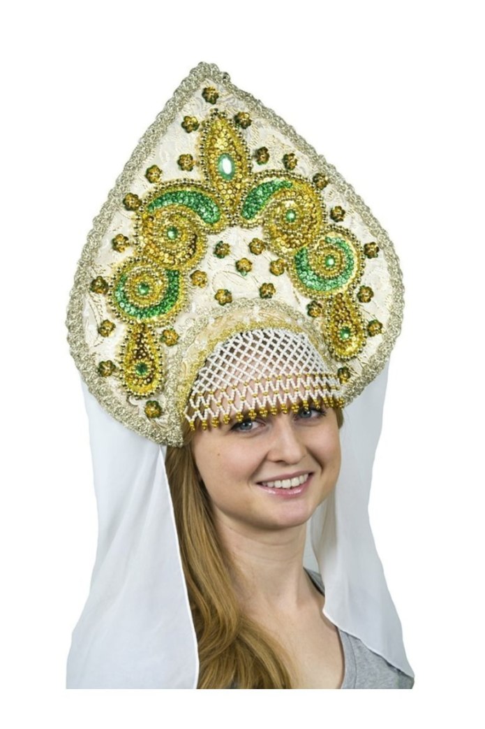 Русский кокошник 17 века