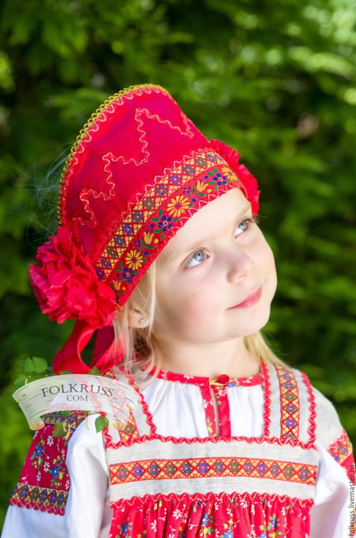 Повойник, Кичка, кокошник