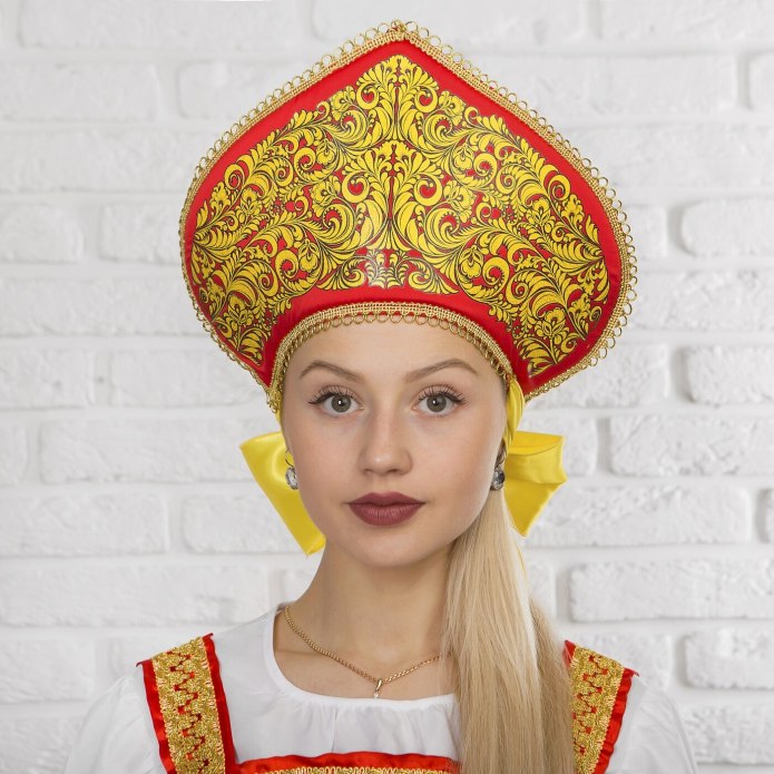 Маковей Елена кокошники