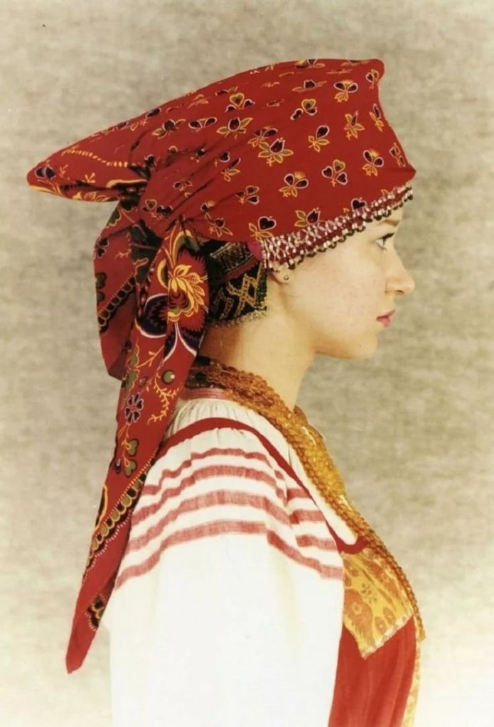 Повойник, Кичка, кокошник