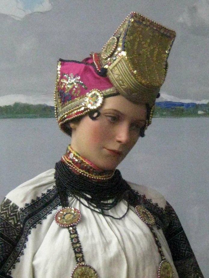Кокошник повойник