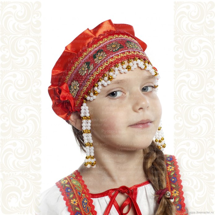 Мордовский кокошник