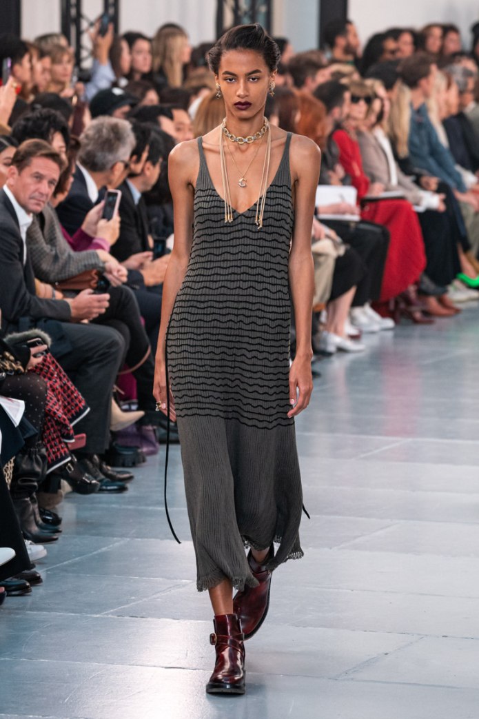 Показ Jacquemus Fall 2020