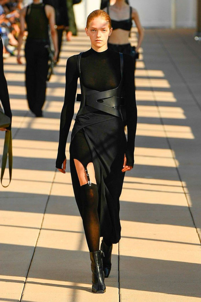 Valentino Haute Couture Весна-лето 2021