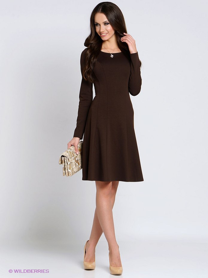 Черно коричневое платье. Платье коричневое. Платье коричневого цвета. Темно коричневое платье. Платье женское коричневое.
