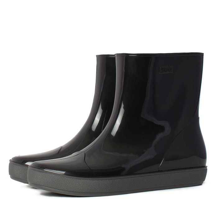 Crocs Jaunt Shorty Boot - женские резиновые сапоги - 15769-001