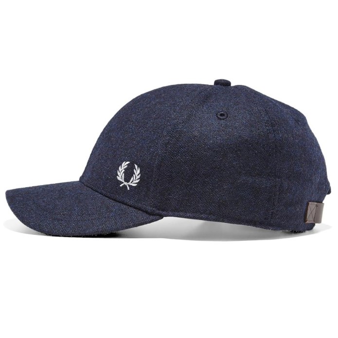 Fred Perry кепка белая