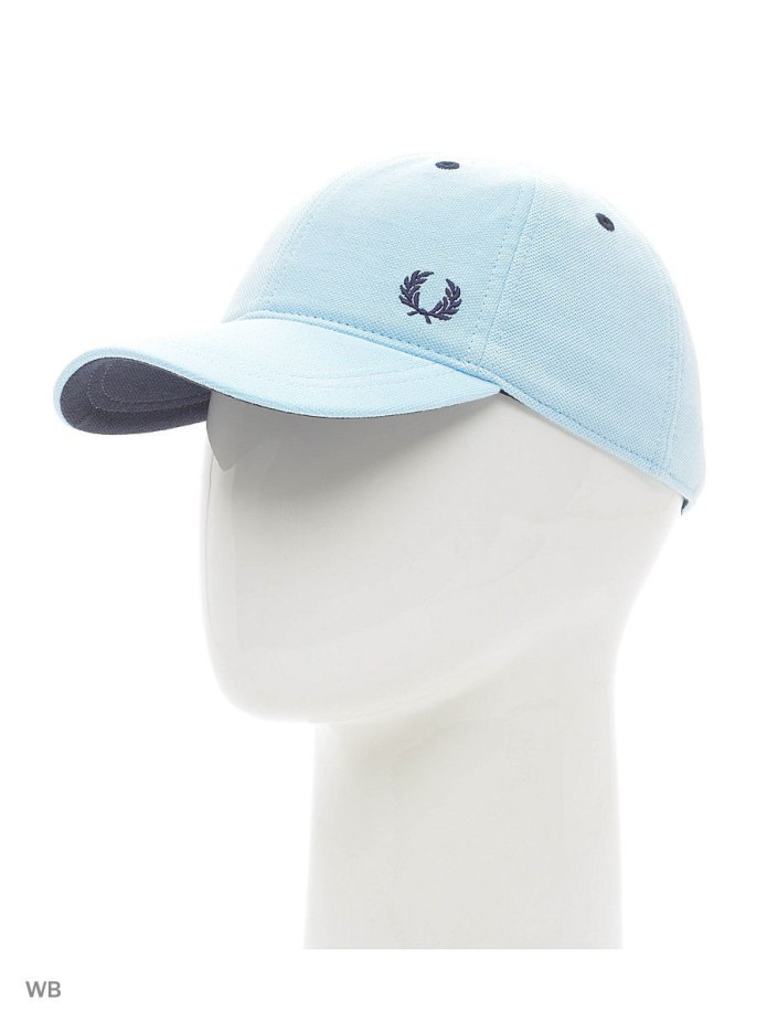 Baseball footgear