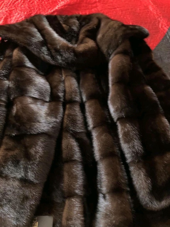 Шуба норковая коричневая