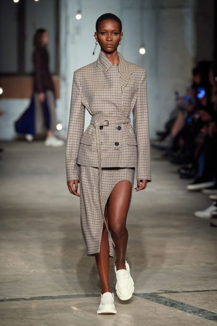 Показ Prada 2020-2021