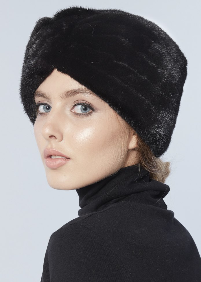 Шляпка клош Анджелина Джоли