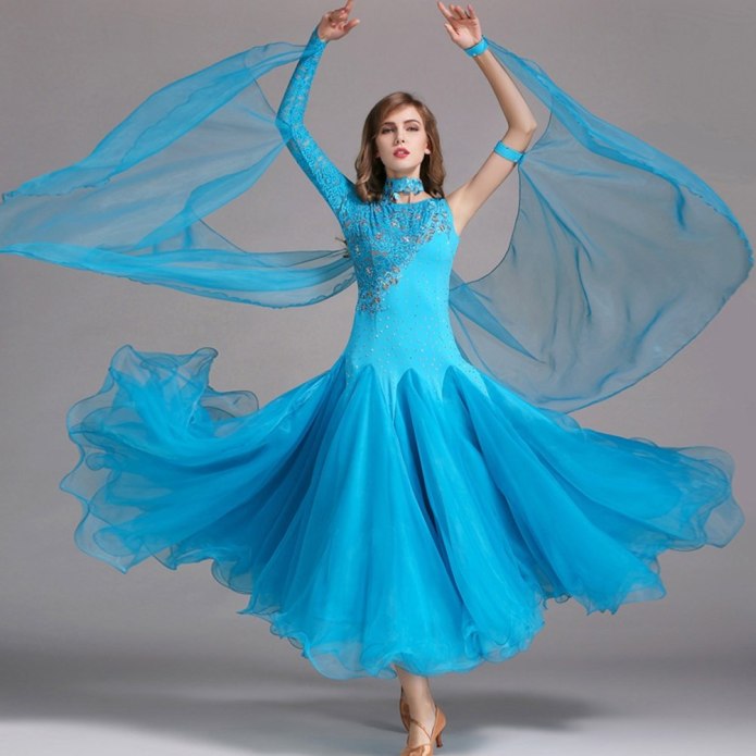 Бальные платья Quinceanera