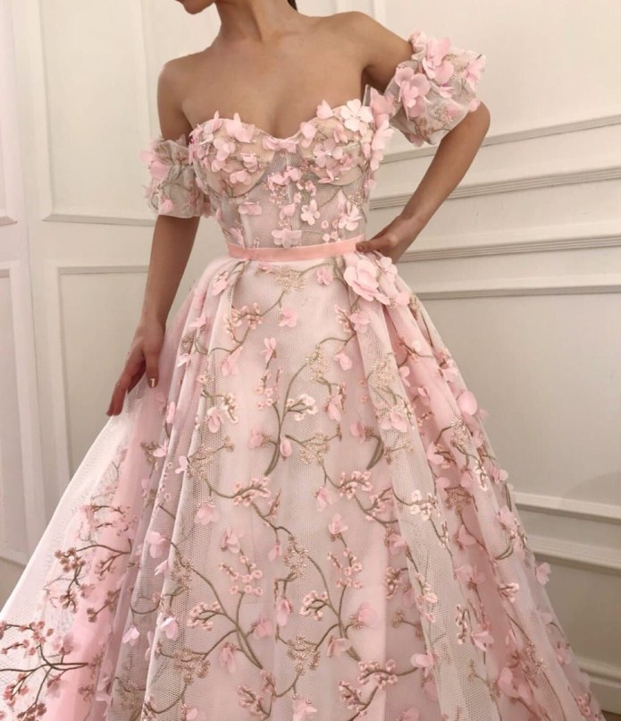 Teuta Matoshi Duriqi платье