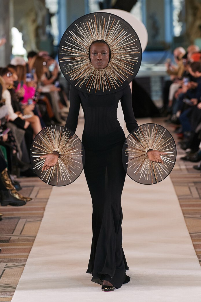 Версаче 2021 Fall Winter 2021-2022