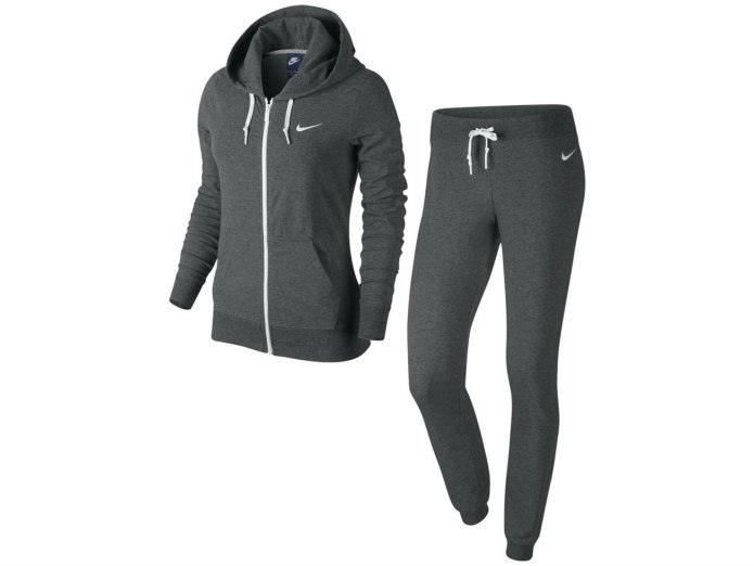 Черный спортивный костюм Nike ar1341-010
