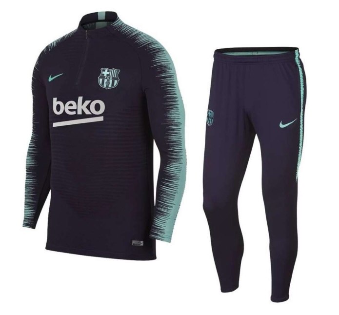 Спортивный костюм Nike 2021 женский