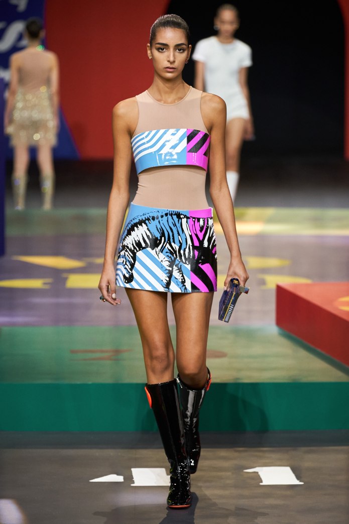 Miu Miu мини юбка 2022