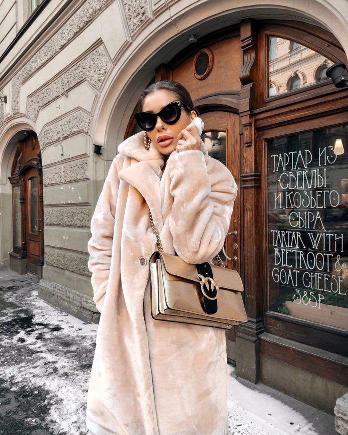 Вера Якимова шубы