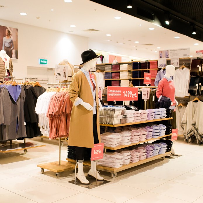 Uniqlo первый магазин в Москве