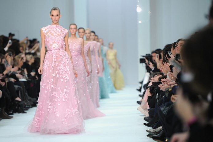 Трикотажное платье Bottega Veneta 2021,