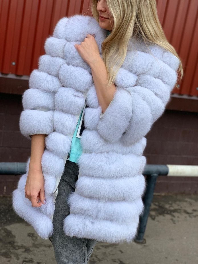 Белая шуба из песца