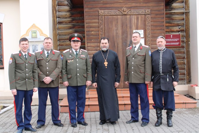 Донские казаки на лошадях