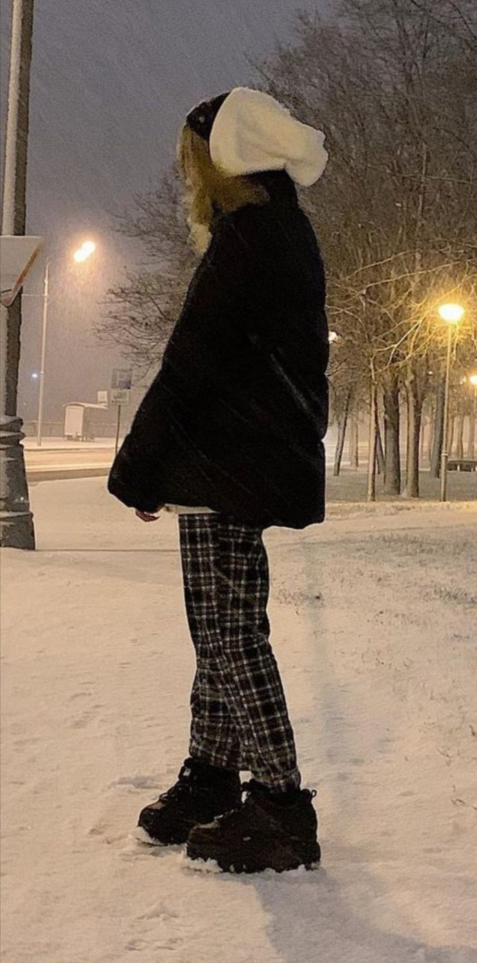 Девушка зимой Эстетика