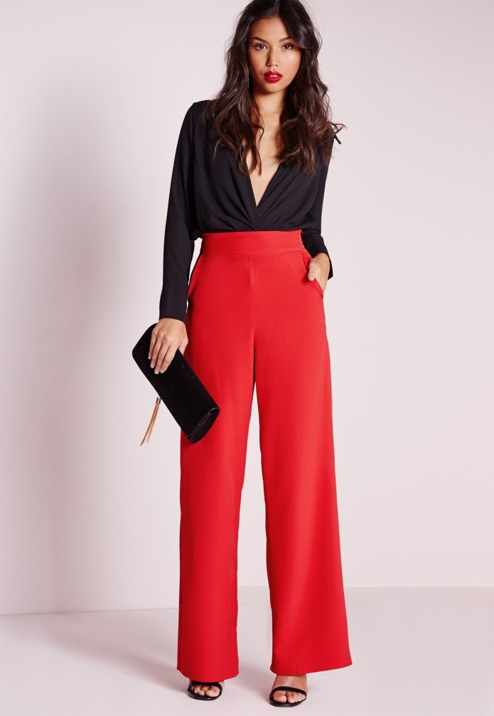 Брюки с защипами Zara
