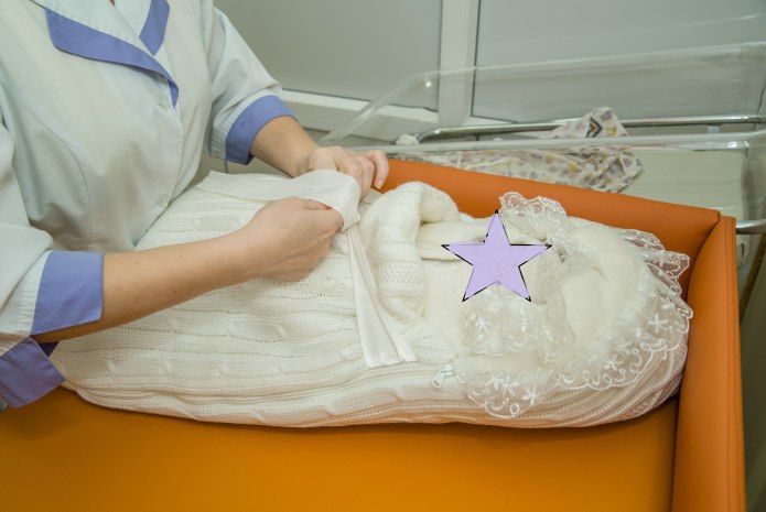 Выписка ребенка из роддома зимой