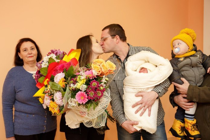 Выписка ребенка из роддома