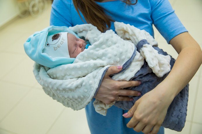 Выписка ребенка из роддома