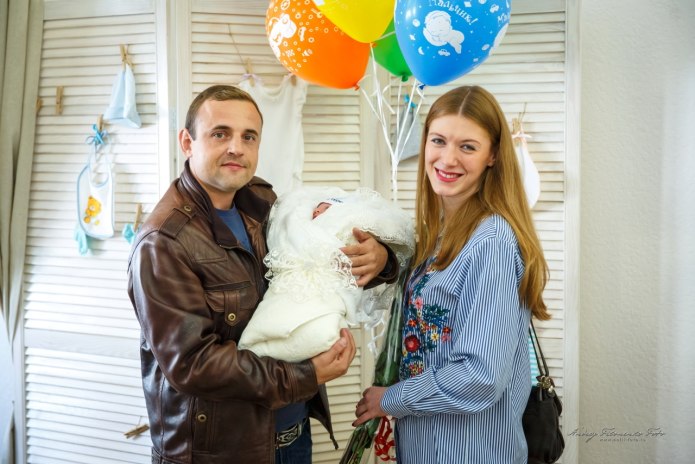 Одежда на выписку из роддома для мамы