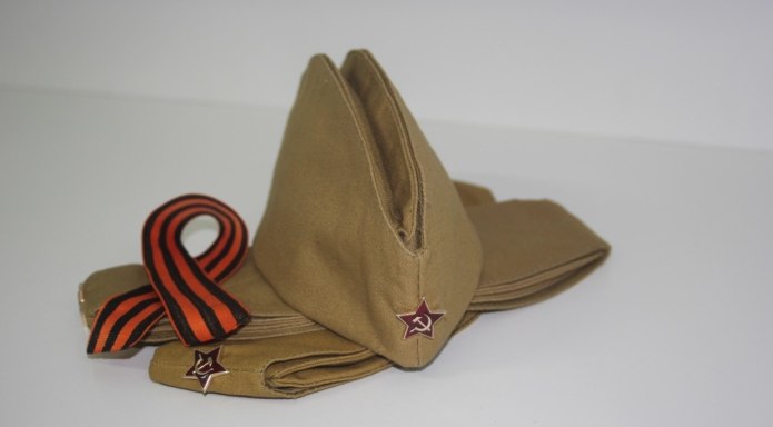 Пилотка военных лет