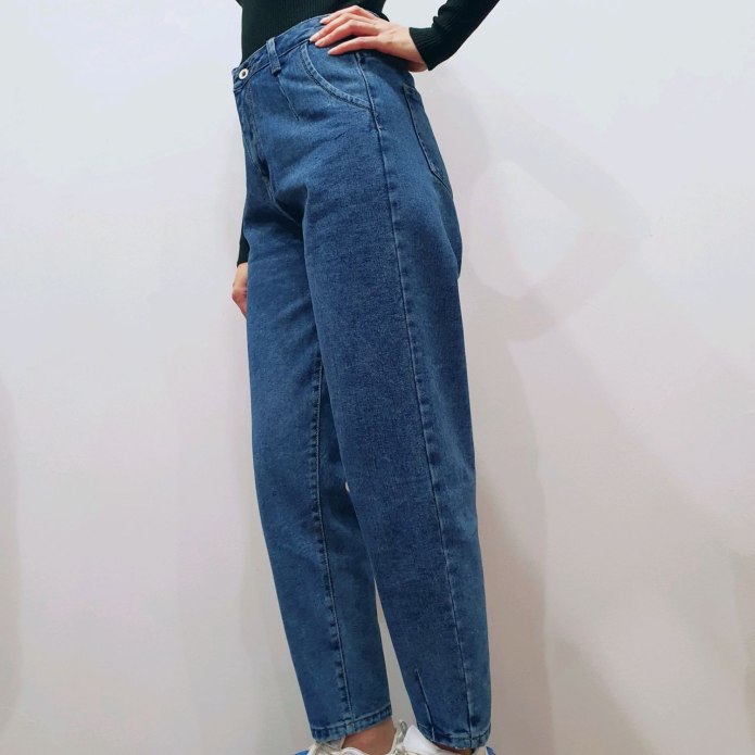 Джинсы Levis женские 2021 бананы