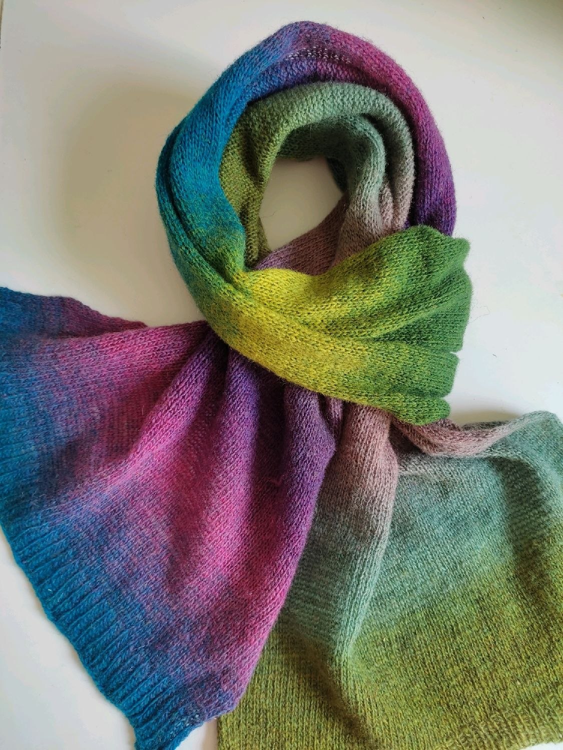 Цветной шарф