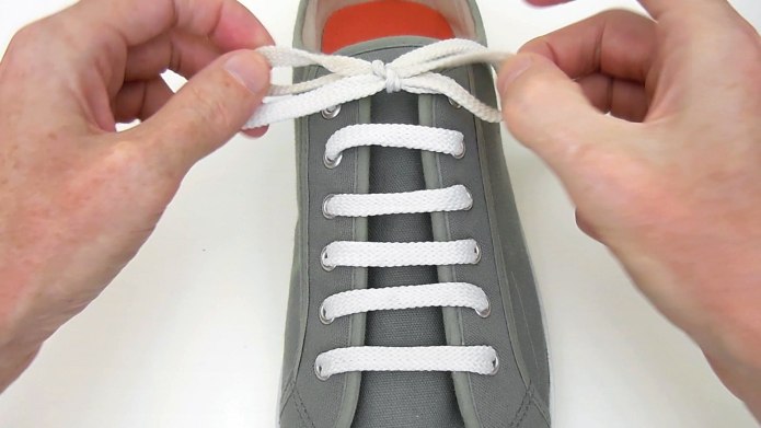 Шнуровка шнурков на Nike a913-6