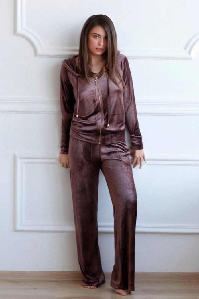 Бархатный костюм брючный Donna Karan