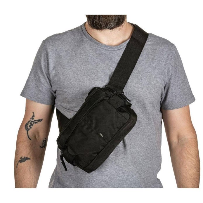 Поясная сумка Superdry