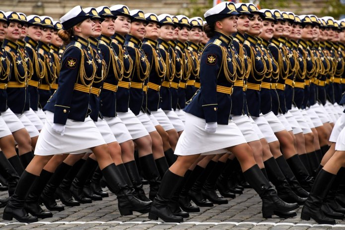 Курсантки РВВДКУ