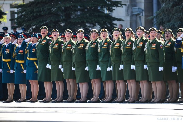 Российская женская Военная форма