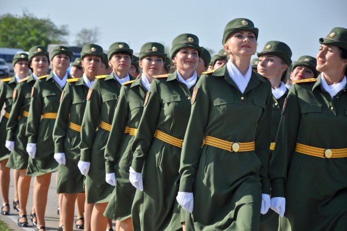 Военная форма для женщин военнослужащих