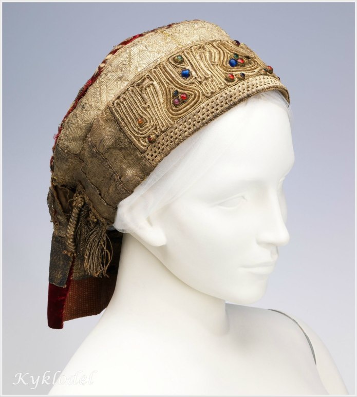 Кокошник сорока повойник