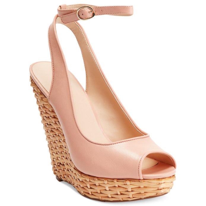Nine West сандалии на танкетке