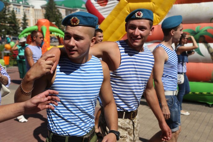 Берет голубой