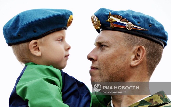 Кокарда на берет ВДВ